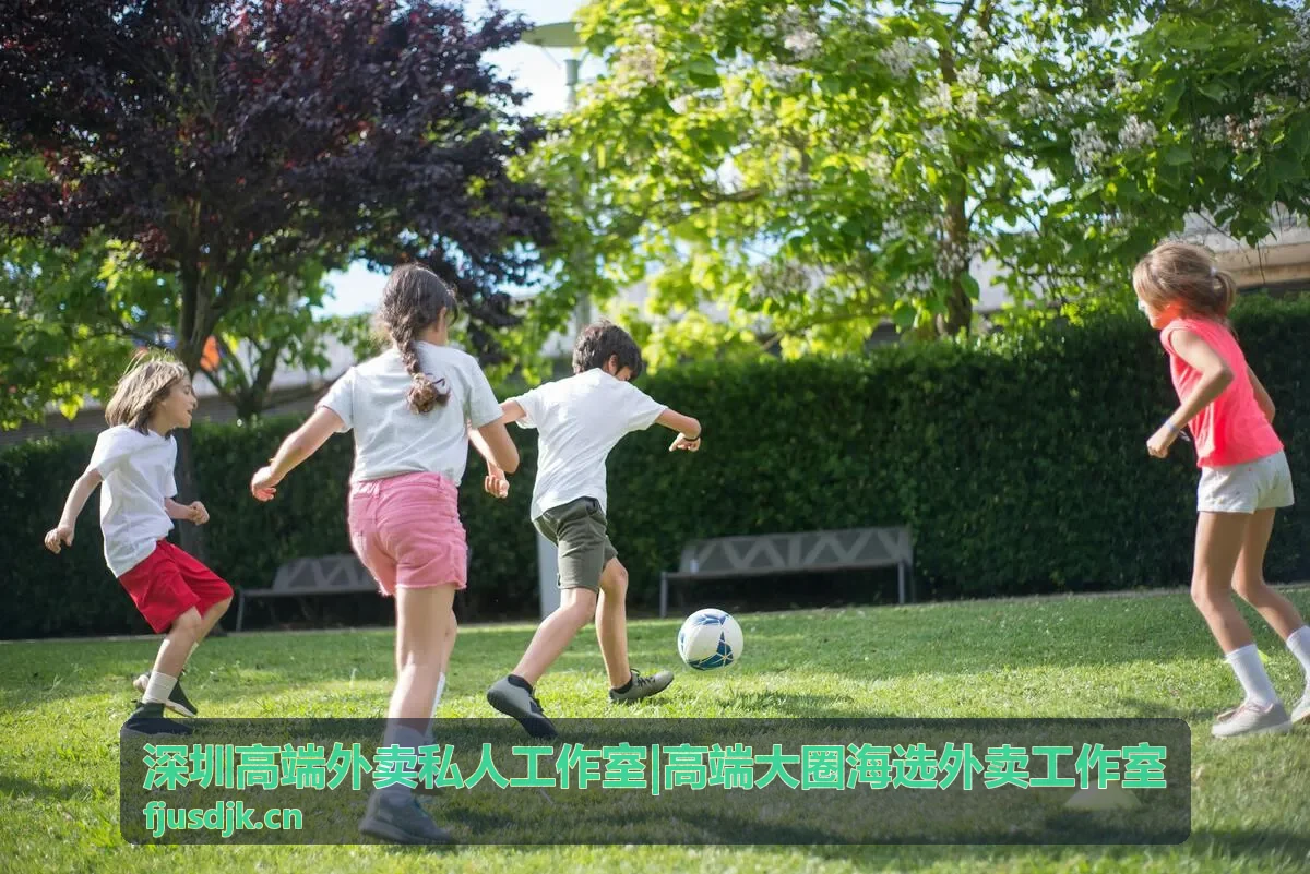 深圳高端大圈海选外卖工作室团队协作场景